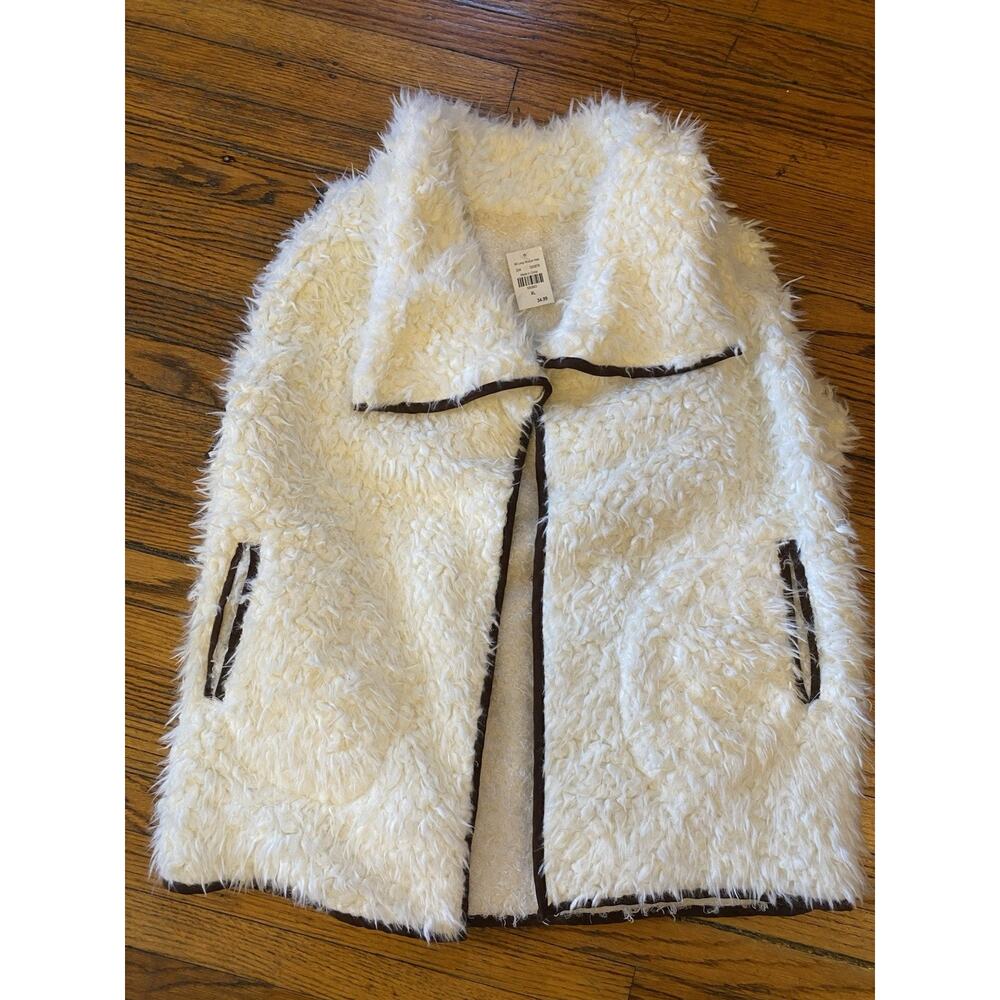 NWT Sherpa Trending Winter Vest Jacket Women’s XL Ivory Pockets $35
